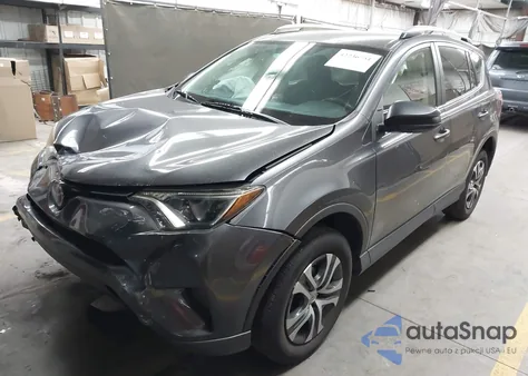 2018 Toyota Rav4 Le z USA, uszkodzony, nr VIN JTMZFREVXJJ750970